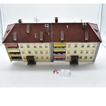 Faller 130442 "Wohnblock", fertig gebaut, (99314)