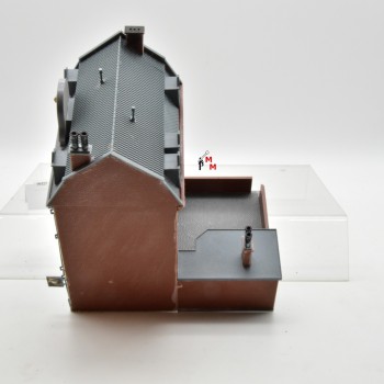 Faller 130915.2 Häuserzeile "Goethestrasse", ein Haus, fertig gebaut, (99327)