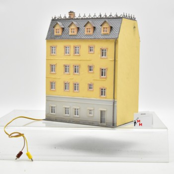 Faller 130451 Stadthaus "Metzgerei Dold", beleuchtet, fertig gebaut, (99341)