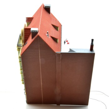 Faller 130915.3 Häuserzeile "Goethestrasse", ein Haus, beleuchtet, fertig gebaut, (99379)