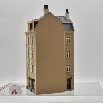 Faller 130916 Stadt-Eckhaus Goethestr. 62, beleuchtet, fertig gebaut, (99394)