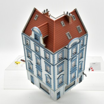 Faller 130906 130906 Stadteckhaus "Goethestrasse 63", beleuchtet, fertig gebaut, (99400)