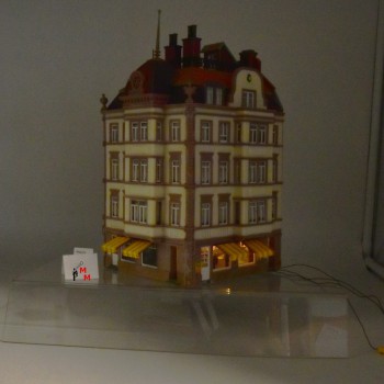 Faller 130918 Reihen-Endhaus "Goethestr. 88", beleuchtet, fertig gebaut, (99439)