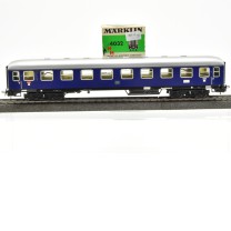 Märklin 4032.3 D-Zug-Wagen 1.Kl., DB, Schlußlicht, Innenbeleuchtung, (30111)