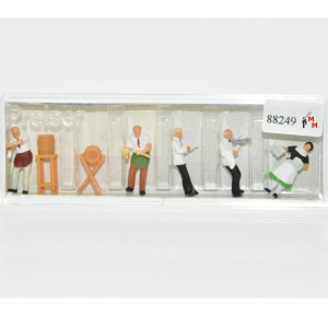 Preiser 10210 Wirt und Kellner, (88249)