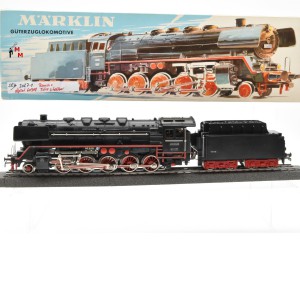 Märklin 3027.1 Dampflok BR 44 DB, digital Dec. 60901, (23170)