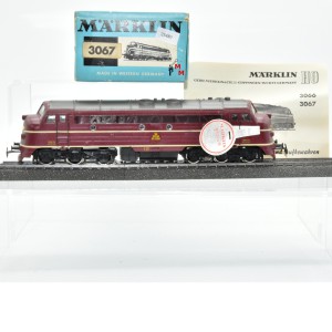 Märklin 3067.1 Diesellok Baureihe My 1100 der DSB, mit Prüfsiegel, (25480)