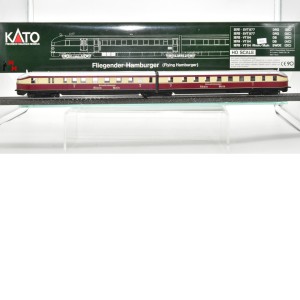 Märklin 30706 Diesel-Triebwagen-Zug BR VT 04 "Rhein/Main", (70174)