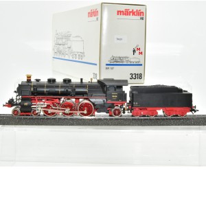 Märklin 3318 Dampflok BR 18.4 "Rheingoldlok" der DRG, (78629)