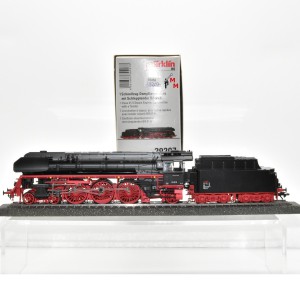 Märklin 39207 Schnellzug-Dampflok BR 01.5 der DR/DDR, (30456)