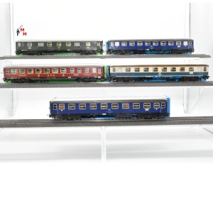 Märklin 4053.999 Wagengarnitur "D-Zug Wagen der DB", beleuchtet, Funktionsdecoder, (23106)