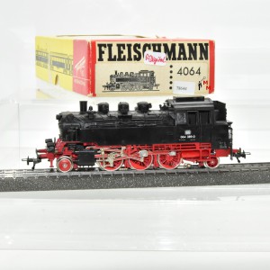 Fleischmann 4064 Tenderlok BR 064 der DB, Wechselstrom digital, (78644)