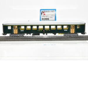 Märklin 4066.2 Personenwagen 1.Kl. SBB, mit Innenbeleuchtung, (30306/2)