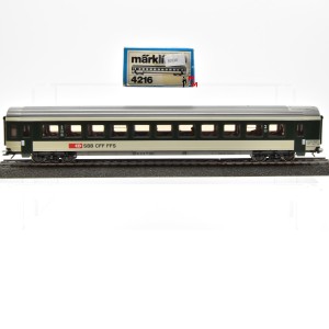 Märklin 4216 D-Zug-Wagen, 2.Kl. der SBB, mit Innenbeleuchtung, (30530)