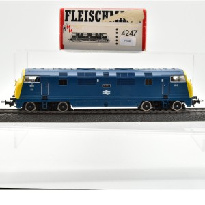 Fleischmann 4247 Diesellok "Warship",  Class 42 der British Railways, (25949)