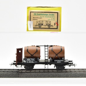 Schicht 426/00115 Weinwagen der MAV (Ungarische Staatseisenbahnen), (25057)