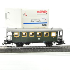 Märklin 4302 Plattformwagen 2.Kl., beleuchtet, (78983)