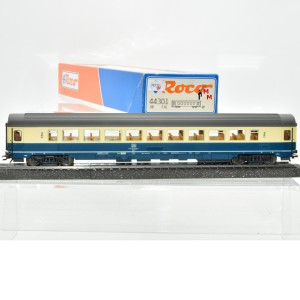 Roco 44301 Großraum-Personenwagen 2.Kl. der DB, Wechselstrom, (78370) Roco 44301 Großraum-Personenwagen 2.Kl. der DB, Wechselstrom, (78370)