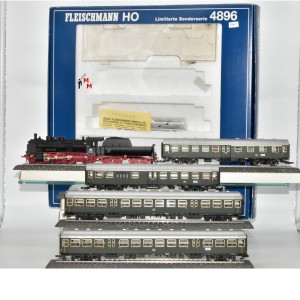 Fleischmann 4896 Zugpackung "50 Jahre DB" Eilzug der 60-iger Jahre, digital, (70090)