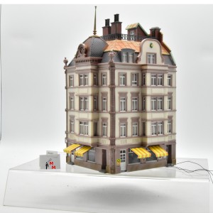 Faller 130918 Reihen-Endhaus "Goethestr. 88", beleuchtet, fertig gebaut, (99439)
