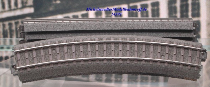 Märklin 24224 Geb. Gleis R2, 24,3°, Weichenausgleich, (14391)