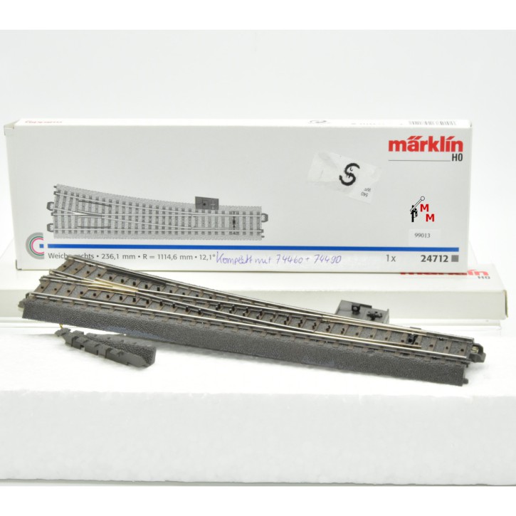 Märklin 24712AD Schlanke Weiche rechts, mit Bel. Antrieb(74490) & Dec. (74460), (99013)