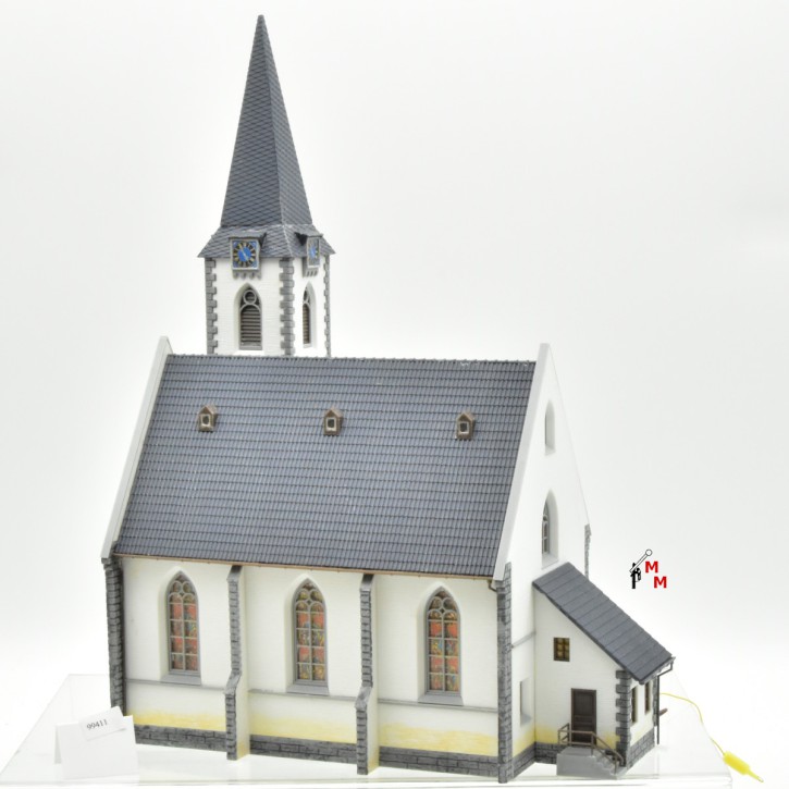 Faller 130490 Stadtkirche mit Spitzturmhaube, mit Beleuchtung, fertig gebaut, (99411)